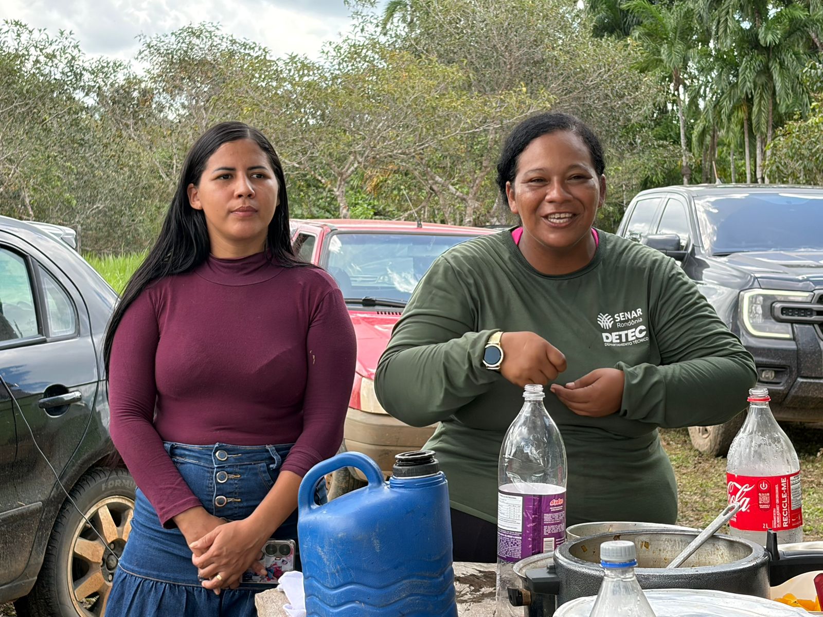 Presidente da Associação Acajod, Luciene, e vice-presidente, Daiana estiveram presente 